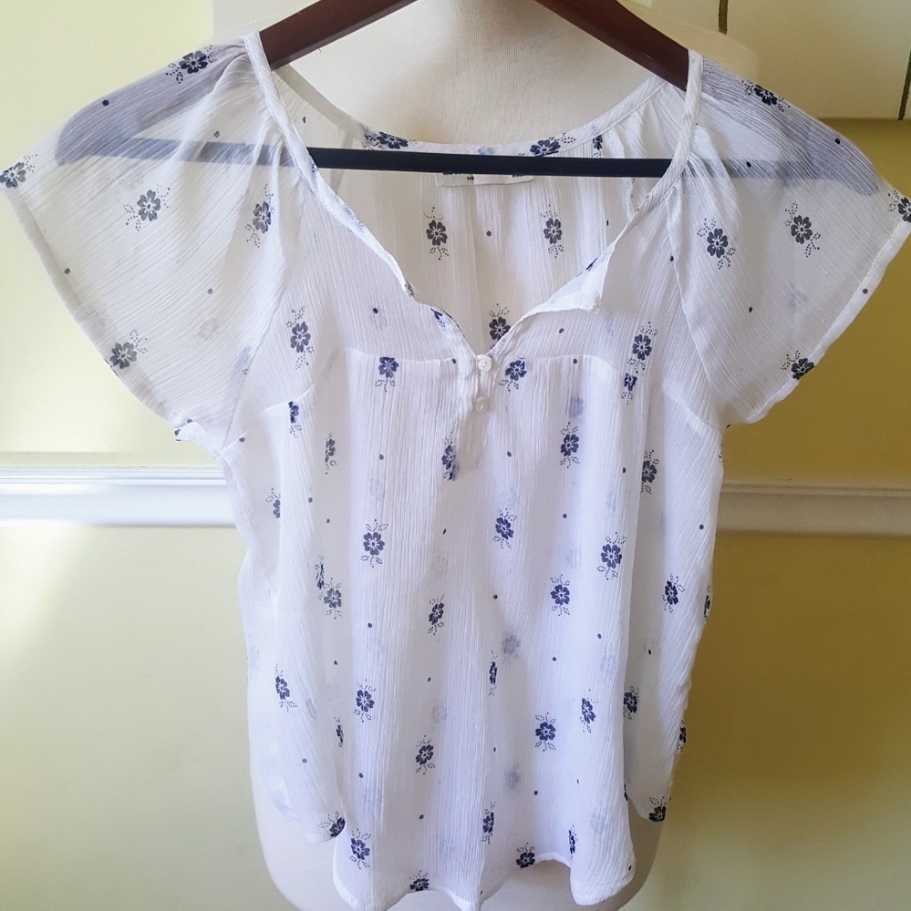 Sheer, lightweight Abercrombie Kids Top